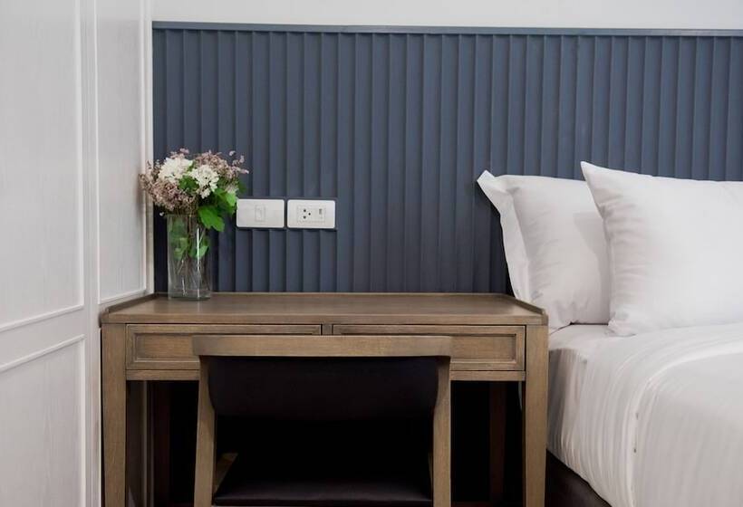 스탠다드 룸 풀장 전망, Marina House Muaythai Taiad Phuket