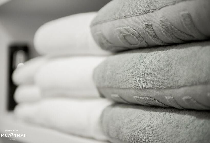 스탠다드 룸 풀장 전망, Marina House Muaythai Taiad Phuket