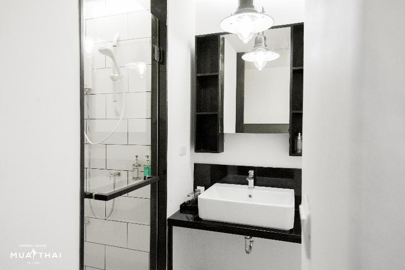 스탠다드 룸 풀장 전망, Marina House Muaythai Taiad Phuket