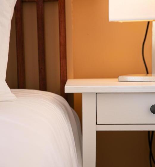 غرفة ديلوكس سرير كينج, Park View R & R   Adult Only   Self Catering   Free Parking   Ev Point