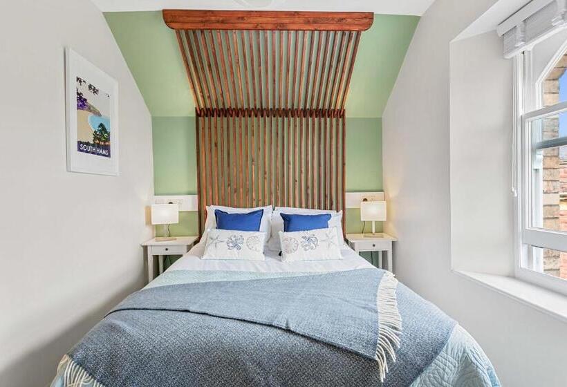 غرفة ديلوكس سرير كينج, Park View R & R   Adult Only   Self Catering   Free Parking   Ev Point