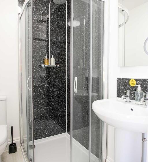 Стандартный Номер Кровать Кинг, Park View R & R   Adult Only   Self Catering   Free Parking   Ev Point