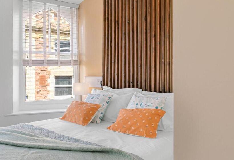 غرفة قياسية سرير كينج, Park View R & R   Adult Only   Self Catering   Free Parking   Ev Point