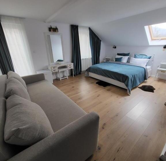 컴포트 트리플 룸, Eden By The Mountain