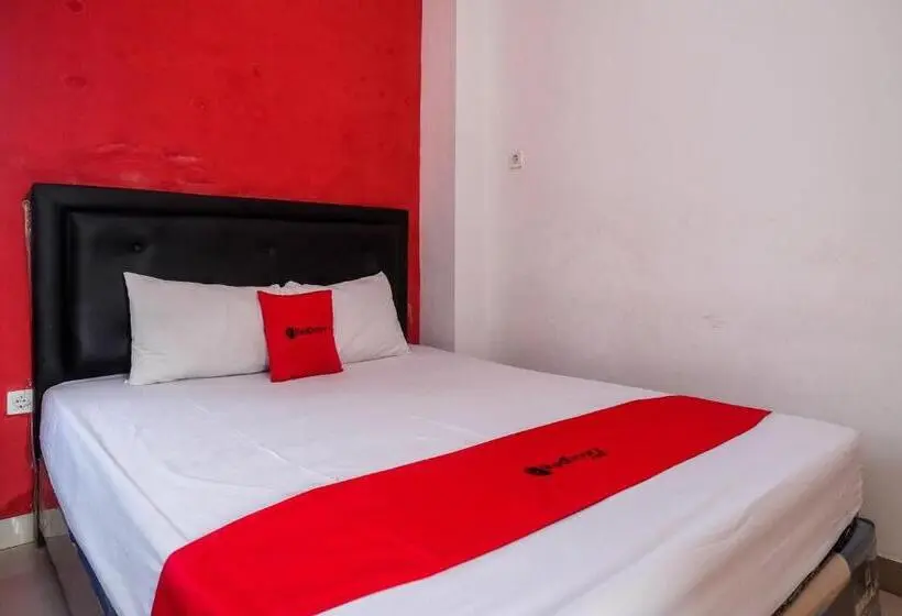 スタンダードルーム, Reddoorz Near Pakuwon Mall Solo Baru