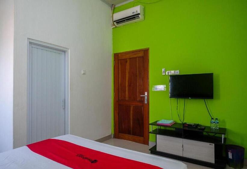 Номер Стандарт, Reddoorz Near Pakuwon Mall Solo Baru