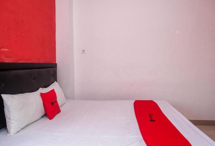 Номер Стандарт, Reddoorz Near Pakuwon Mall Solo Baru