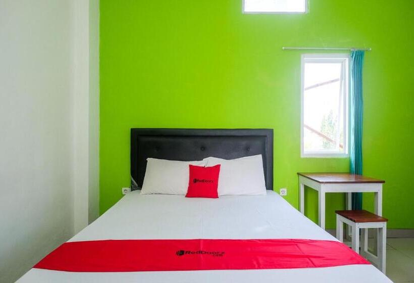 Номер Стандарт, Reddoorz Near Pakuwon Mall Solo Baru