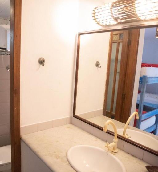 스위트, Vila Mucugê Pousada E Hostel
