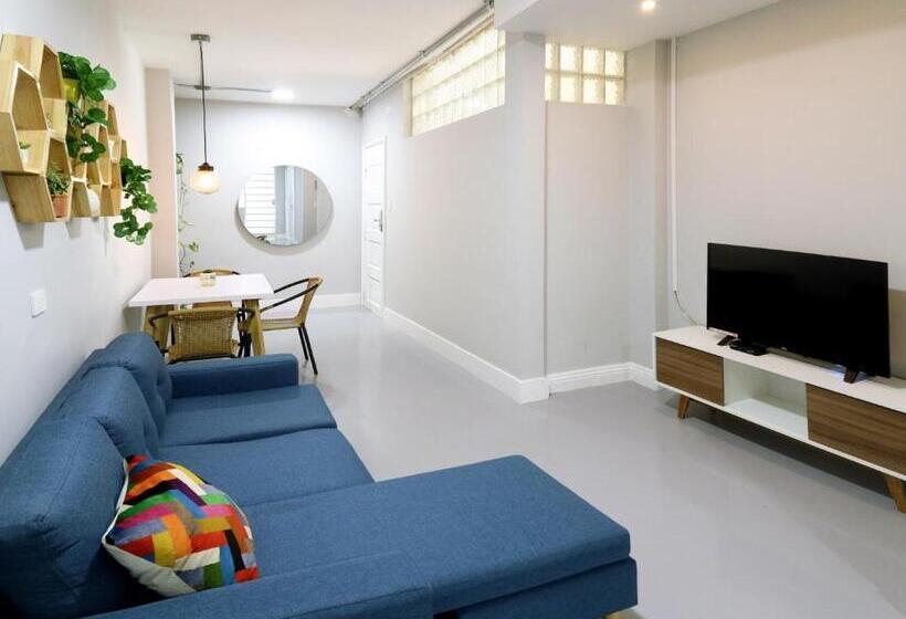 آپارتمان 1 خوابه, 554 Apartments