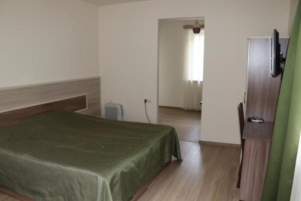 غرفة ديلوكس, Lucytour