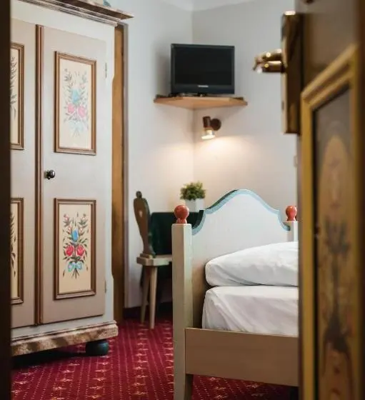 اتاق استاندارد یک نفره, Monte Cherz