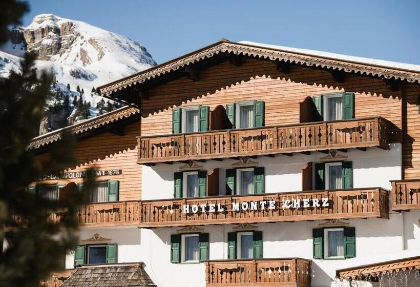 غرفة قياسية مزوَّدة بشُرفة, Monte Cherz