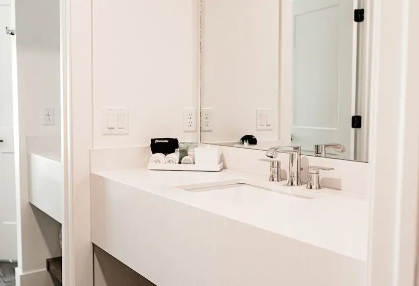 Sviitti, The Suites At Fishermen S Village 2 Bedroom Suites