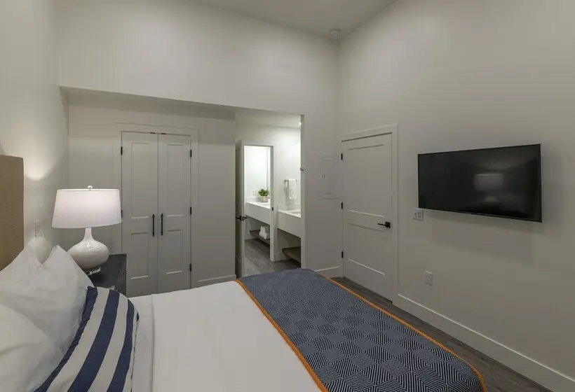 Sviitti, The Suites At Fishermen S Village 2 Bedroom Suites