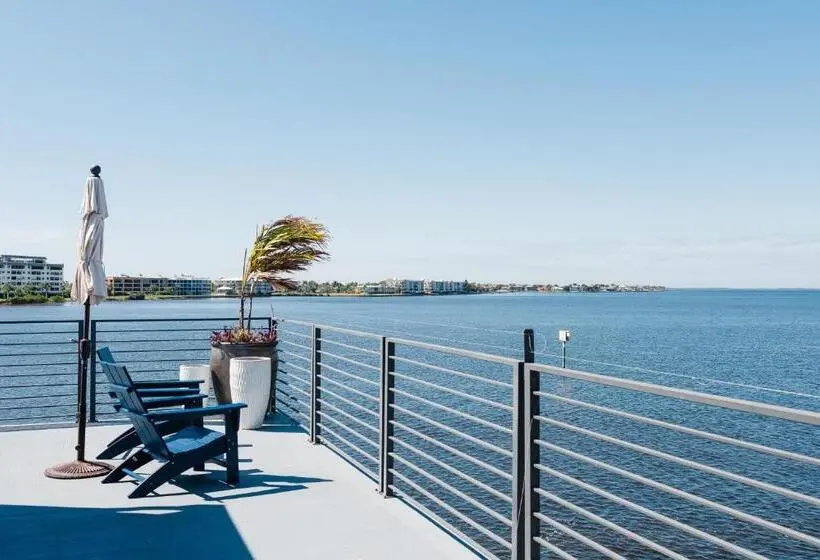 Presidenttisviitti, The Suites At Fishermen S Village 2 Bedroom Suites
