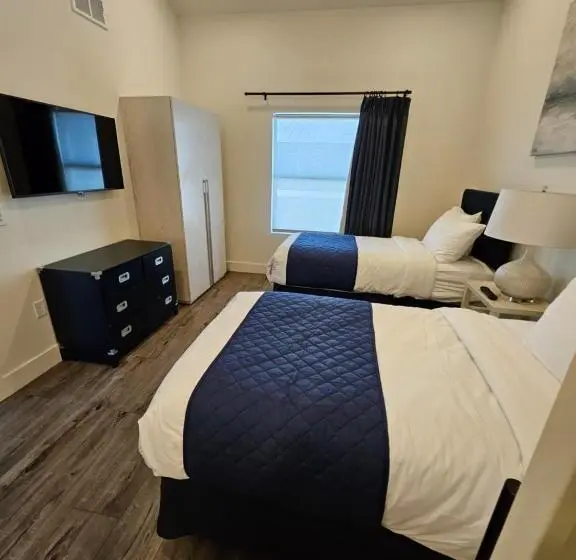 Perhesviitti, The Suites At Fishermen S Village 2 Bedroom Suites