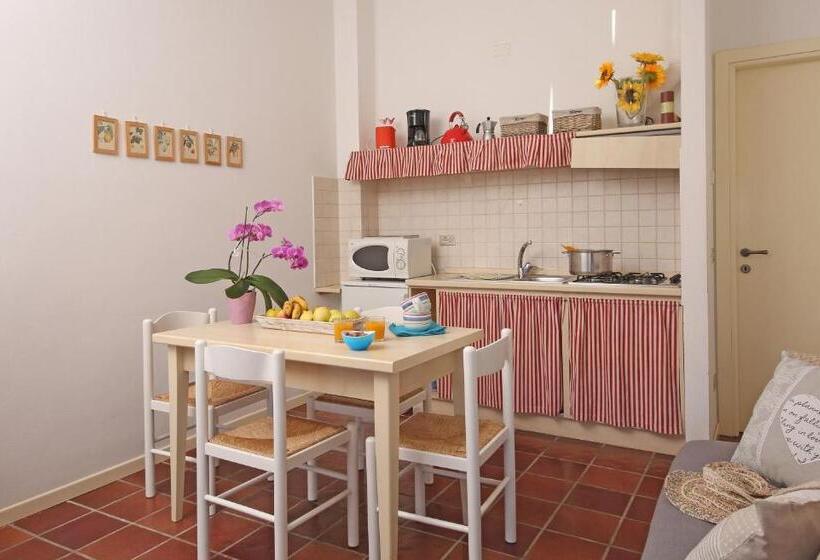 شقة غرفة نوم واحدة مزودة بشُرفة, Residence Il Melograno