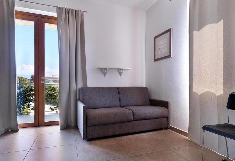 شقة غرفتين نوم مزودة بشُرفة, Residence Il Melograno