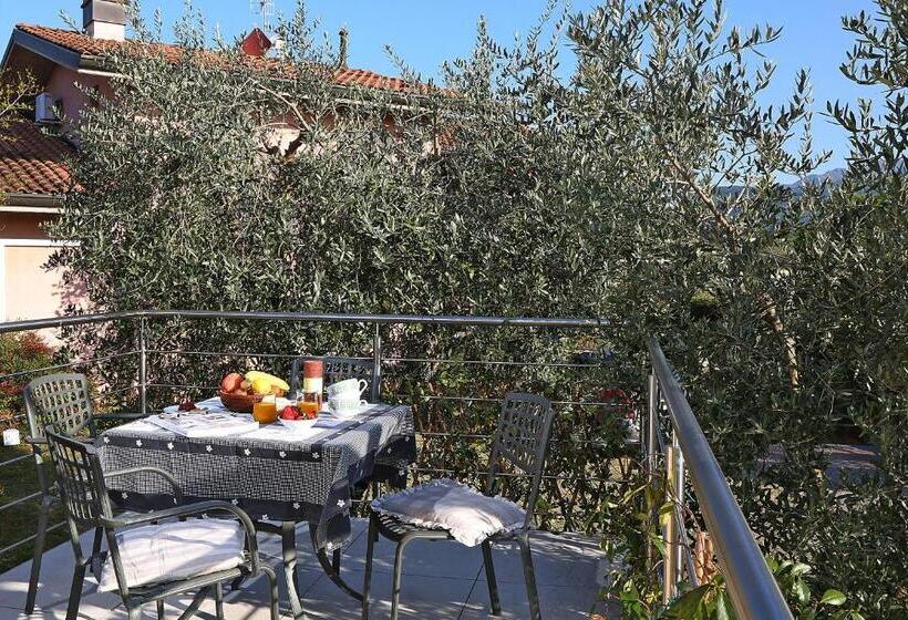 آپارتمان 2 خوابه با بالکن, Residence Il Melograno