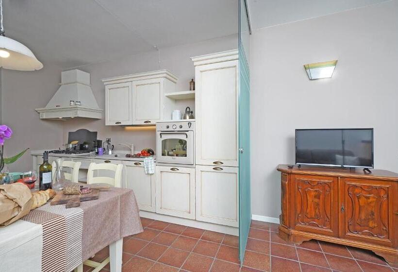 شقة غرفة واحدة, Residence Il Melograno