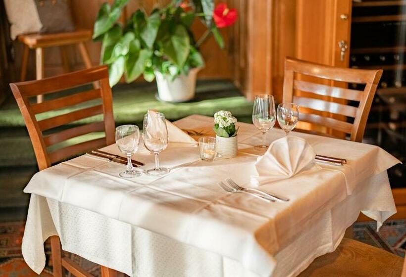 Номер Стандарт, Restaurant Bad Gutenburg