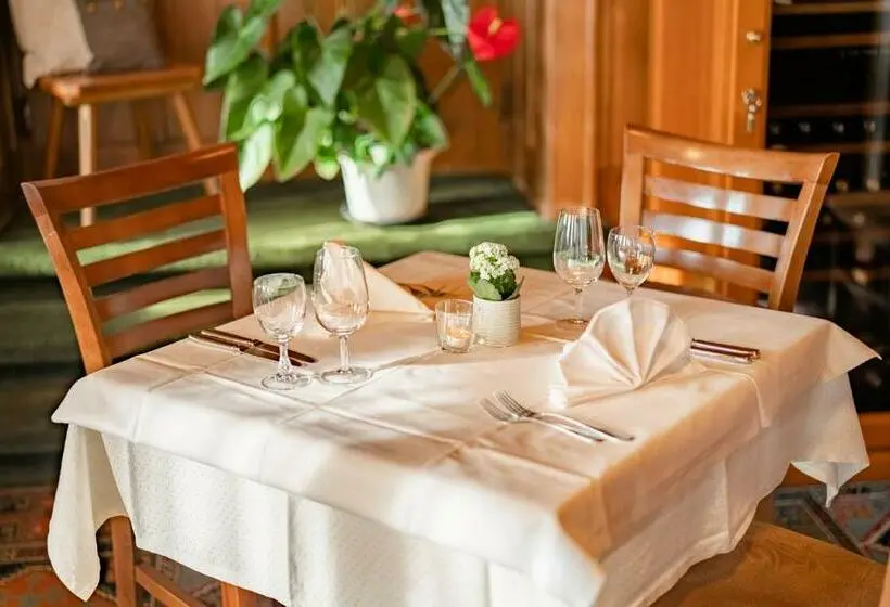 スタンダードルーム, Restaurant Bad Gutenburg
