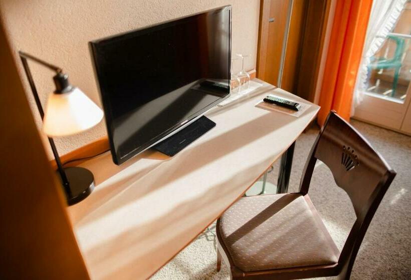 スタンダードルーム, Restaurant Bad Gutenburg