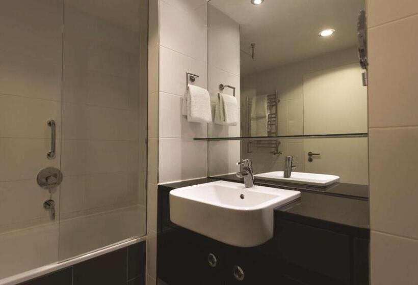 استودیوی استاندارد, Adina Apartment Hotel Berlin Mitte