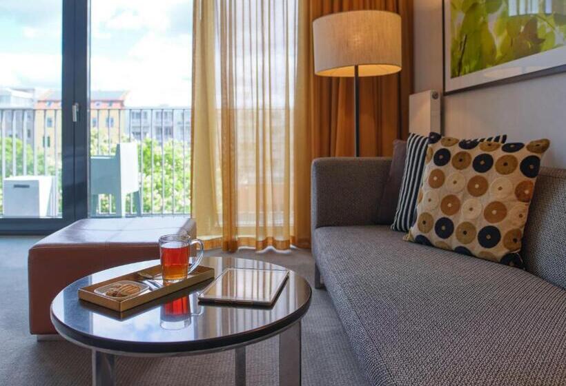 استودیوی پریمیوم, Adina Apartment Hotel Berlin Mitte