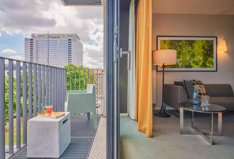 استودیوی پریمیوم, Adina Apartment Hotel Berlin Mitte