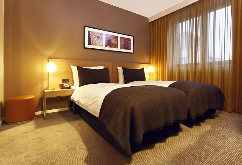 استودیوی استاندارد, Adina Apartment Hotel Berlin Mitte