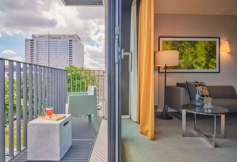استودیوی پریمیوم, Adina Apartment Hotel Berlin Mitte