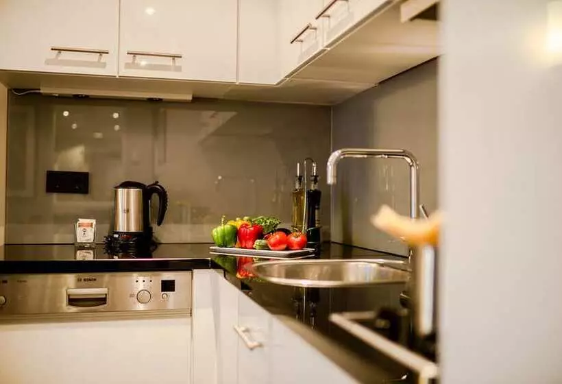 استودیوی پریمیوم, Adina Apartment Hotel Berlin Mitte