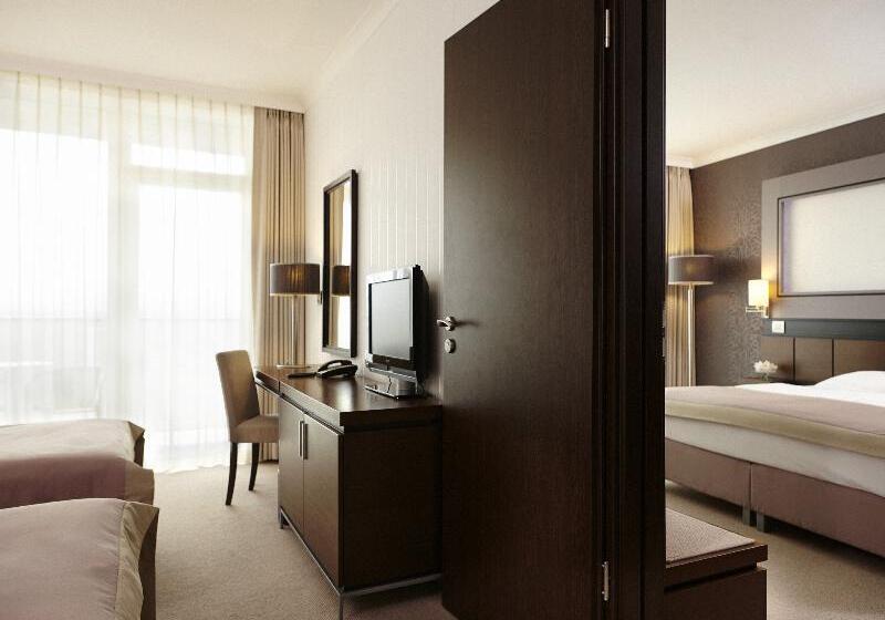 اتاق خانوادگی, Aquaworld Resort Budapest