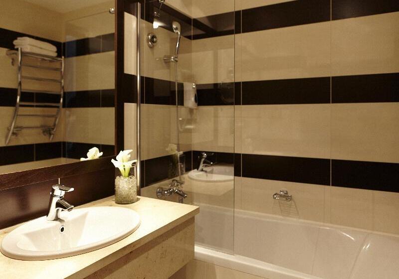 اتاق خانوادگی, Aquaworld Resort Budapest