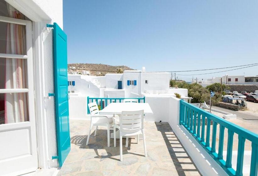 Трехместный Номер Стандарт с Балконом, Cyclades Blue