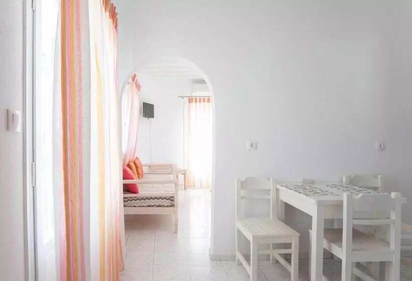 اتاق استاندارد سه تخته با بالکن, Cyclades Blue