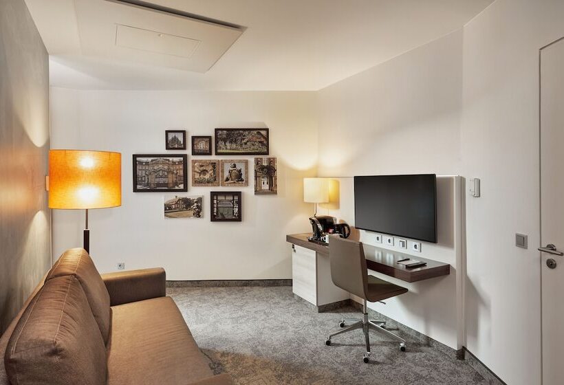 Полулюкс Президентский, H4 Hotel Münster