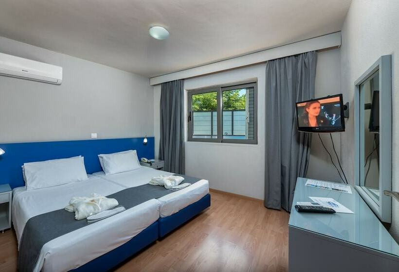 Апартаменты 2 Спальни, 7palms