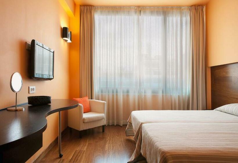 スーペリアールーム, Athens Center Square