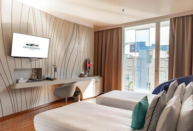 Номер Стандарт с Балконом, Baraquda Heeton Pattaya By Compass Hospitality