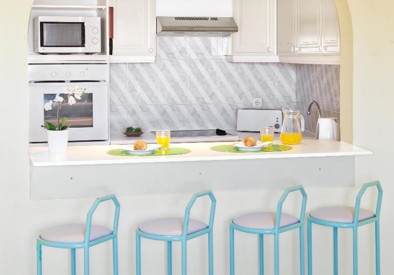 חדר דלוקס, Diplomat