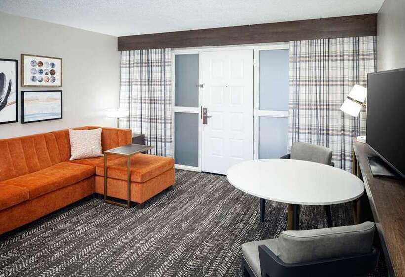 سوئیت با تخت بزرگ, Embassy Suites By Hilton Dorado Del Mar Beach Resort