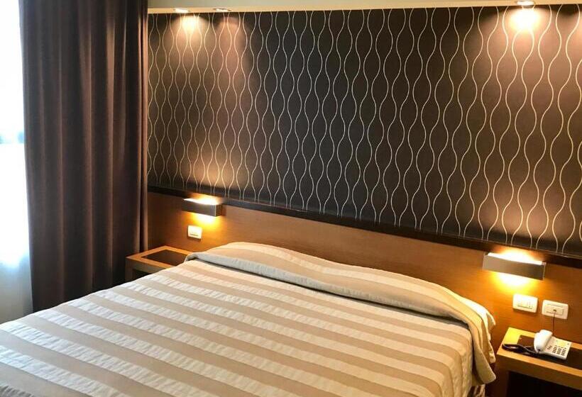 اتاق کلاسیک, Hc3