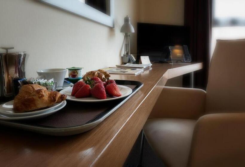 اتاق کلاسیک, Hc3