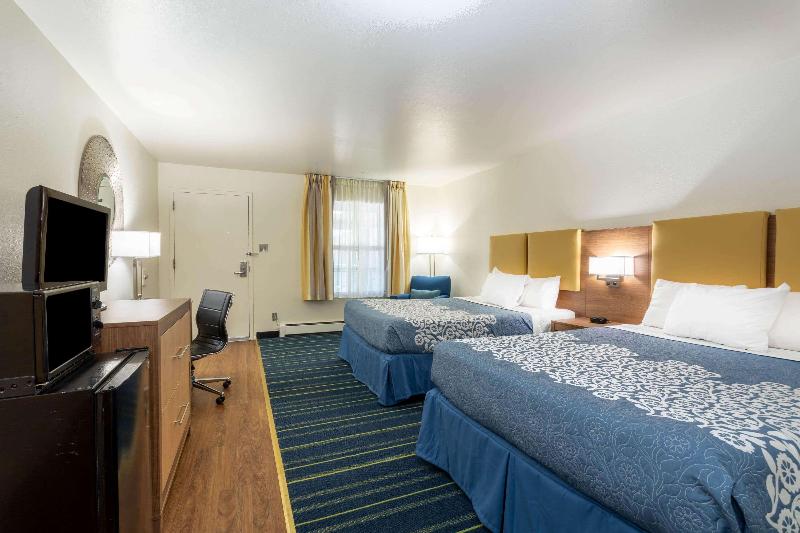 带大床的标准间, Holiday Inn Leeds Wakefield M1 Jct40, An Ihg