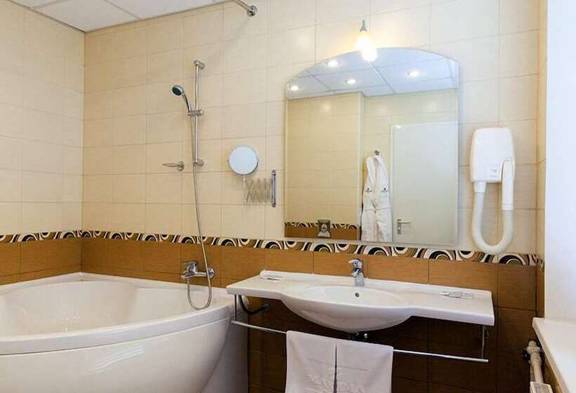 استودیوی استاندارد, Maxima Panorama