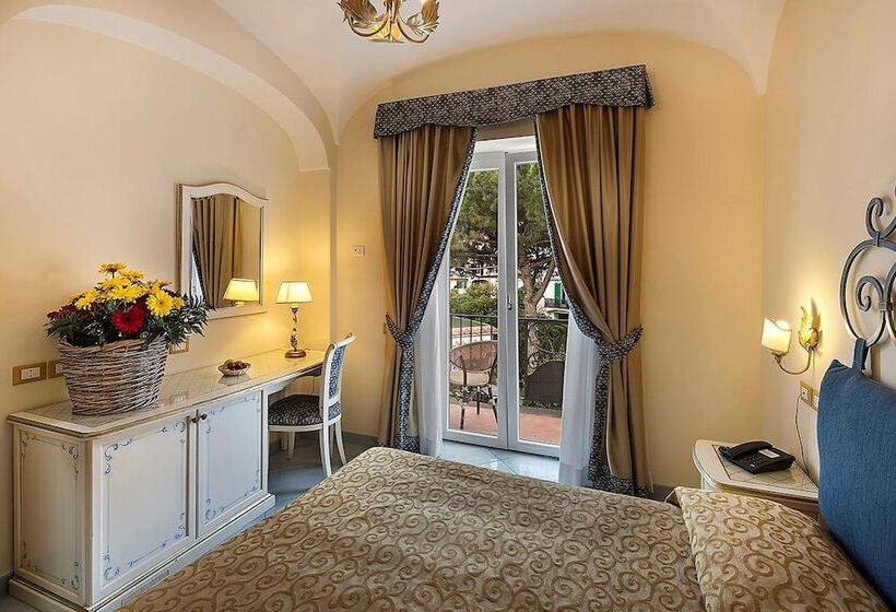 バルコニー付きシングルスタンダードルーム, Nettuno