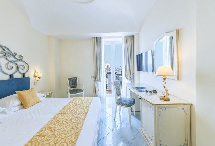 バルコニーつきオーシャンビュースーペリアルーム, Nettuno